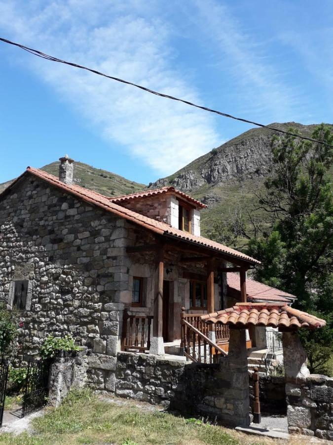 Casa Serafo Saliencia Exterior foto